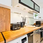 Contractors & Relocators Pool Table Flat 2Bed Wifi