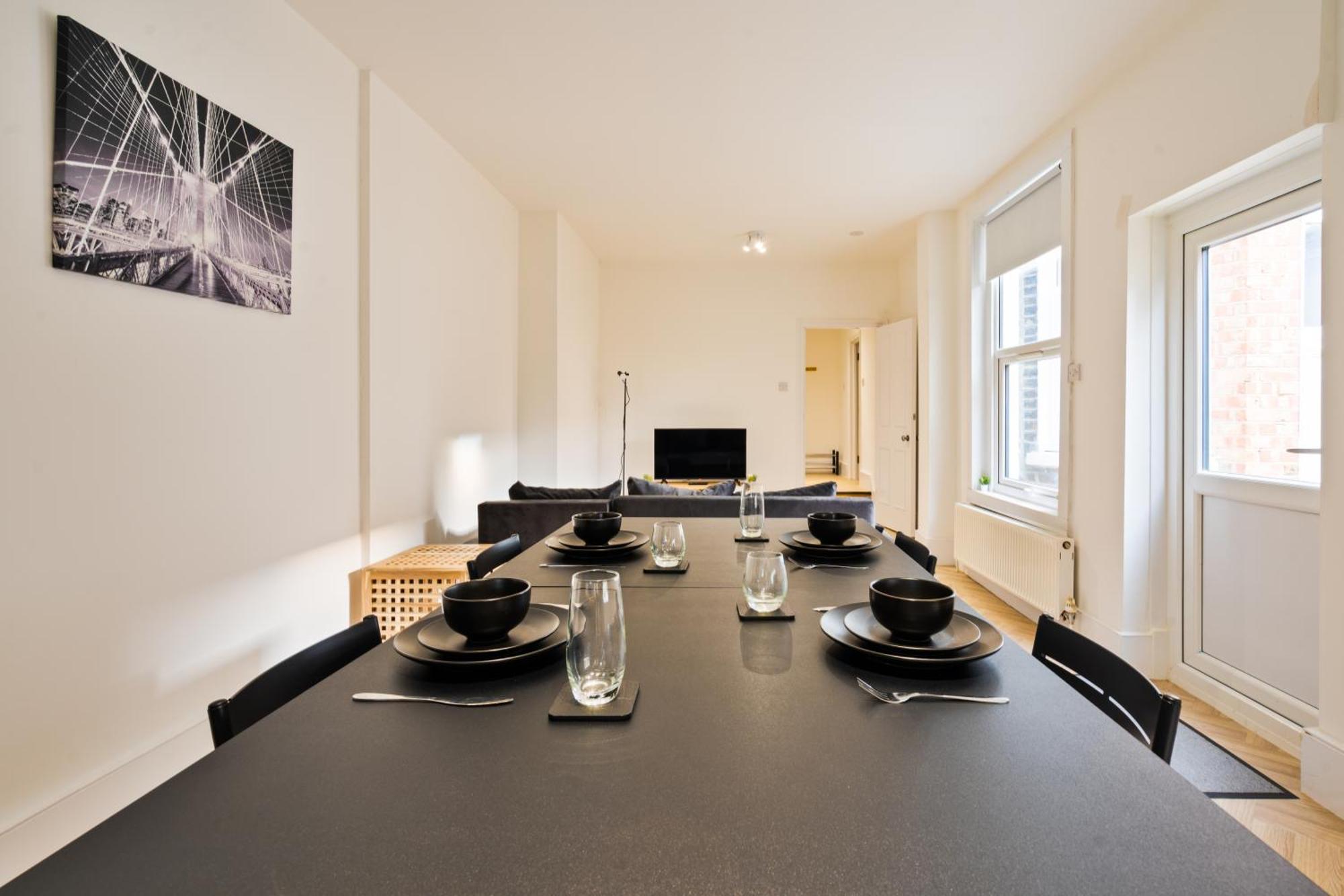Contractors & Relocators Pool Table Flat 2bed Wifi * Londres